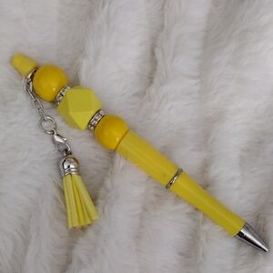Yellow Beaded Tassel Pen